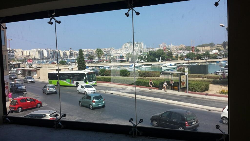 Ejendom i Gżira