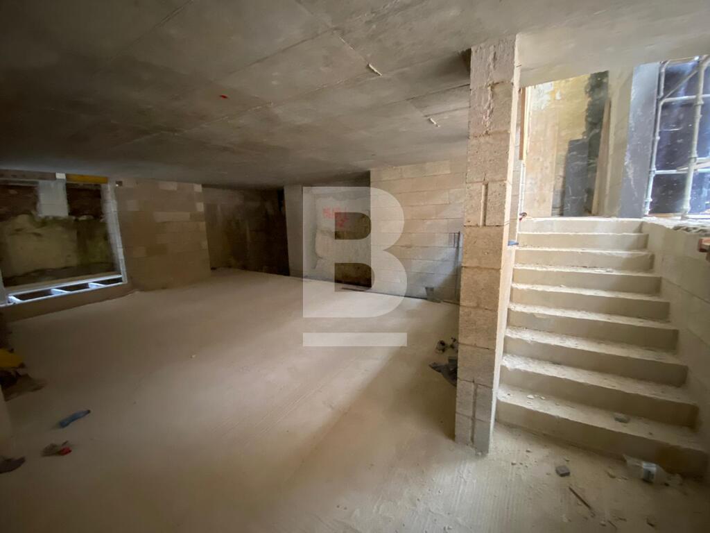 Lojas e espaços de rua para arrendar, Sliema