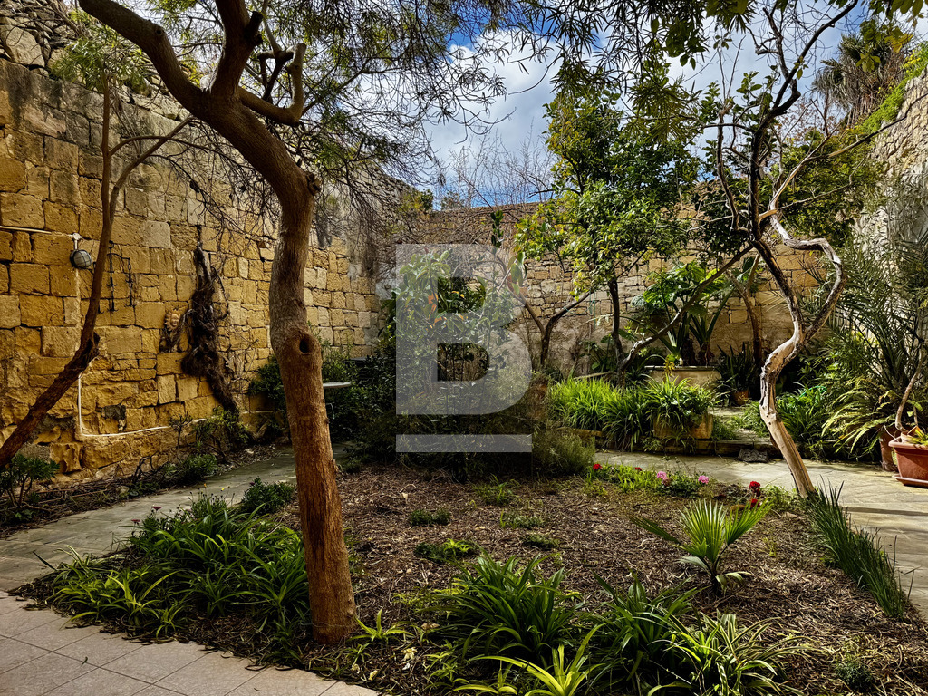 Ejendom i Żebbuġ