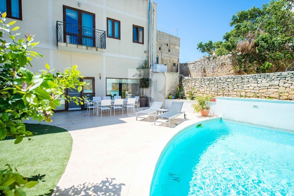 Property at Żebbuġ